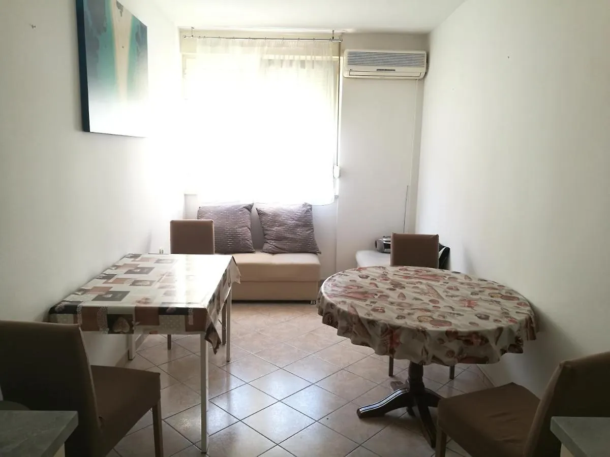 Pretty Big Double Bed Room With Balcony Split