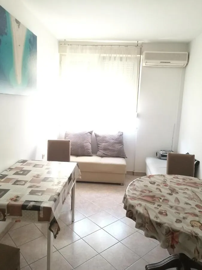 Pretty Big Double Bed Room With Balcony Split 0*,  Croatie